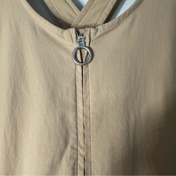 Lululemon women’s  jumpsuit - Picture 9 of 11